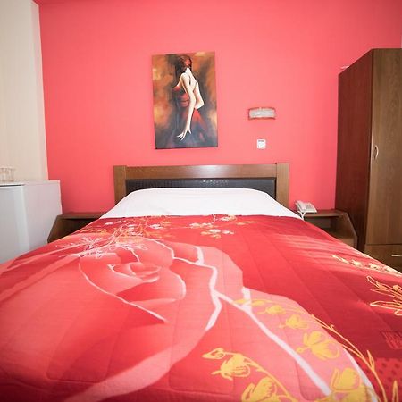Hotel Galaxias Като-Лутраки Экстерьер фото