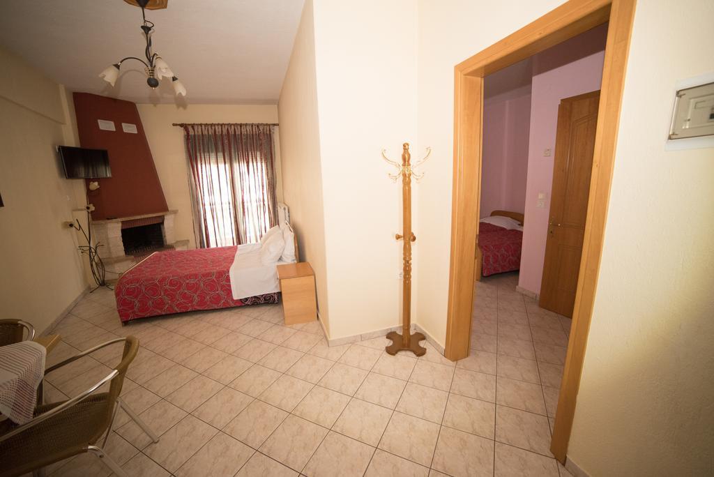 Hotel Galaxias Като-Лутраки Экстерьер фото